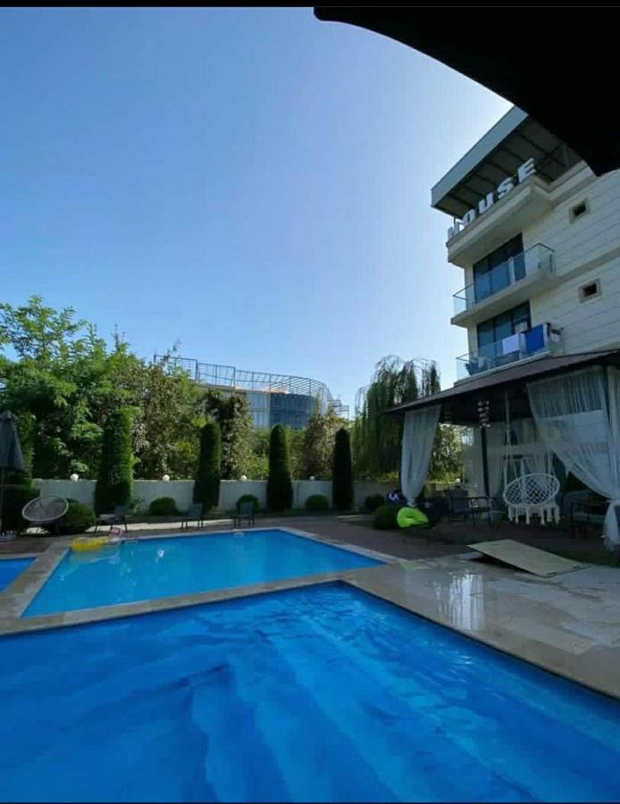 New House Kobuleti Hotel Exterior foto